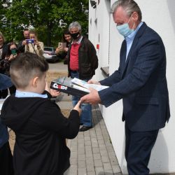 wręczenie nagród w konkursie Z zużytego coś nowego"