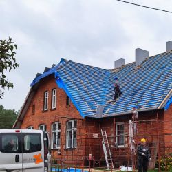 Budynek Świetlicy Wiejskiej w Silnie w trakcie remontu