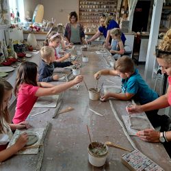 Warsztatach ceramicznych w pracowni Melerart w Wąpielsku