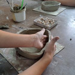 Warsztatach ceramicznych w pracowni Melerart w Wąpielsku
