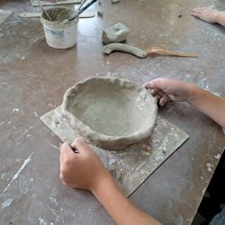 Warsztatach ceramicznych w pracowni Melerart w Wąpielsku