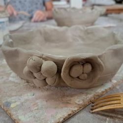 Warsztatach ceramicznych w pracowni Melerart w Wąpielsku