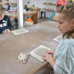 Warsztatach ceramicznych w pracowni Melerart w Wąpielsku