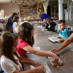 Warsztatach ceramicznych w pracowni Melerart w Wąpielsku