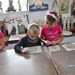 Warsztatach ceramicznych w pracowni Melerart w Wąpielsku