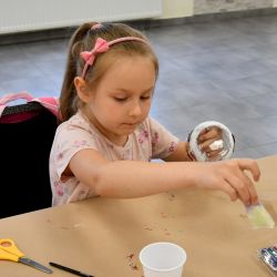 Pierwszy dzień letnich warsztatów z Gminnym Ośrodkiem Kultury w Obrowie