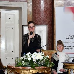 Promocja tomiku poezji Agnieszki Jabłońskiej „Jak sen wiolonczeli” w Pałacu w Lubostroniu