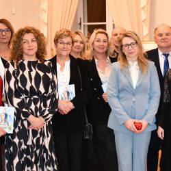 Promocja tomiku poezji Agnieszki Jabłońskiej „Jak sen wiolonczeli” w Pałacu w Lubostroniu