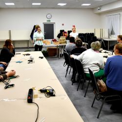 Warsztaty tworzenia świątecznych wianków