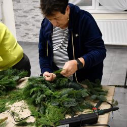Warsztaty tworzenia świątecznych wianków