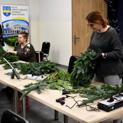 Warsztaty tworzenia świątecznych wianków