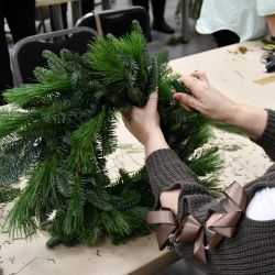 Warsztaty tworzenia świątecznych wianków