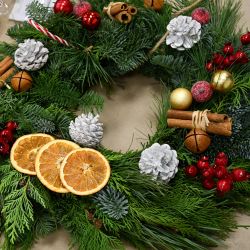 Warsztaty tworzenia świątecznych wianków