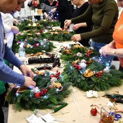 Warsztaty tworzenia świątecznych wianków