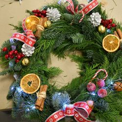 Warsztaty tworzenia świątecznych wianków