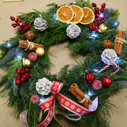 Warsztaty tworzenia świątecznych wianków