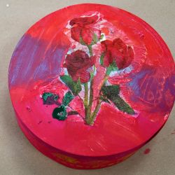 Poniedziałkowe zajęcia z dekoracji metodą decoupage