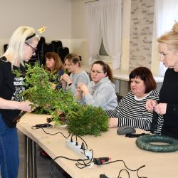 Warsztaty "Wiosenny wianek"