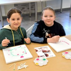 Warsztaty „Kwiaty na płótnie”