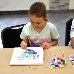 Warsztaty „Kwiaty na płótnie”