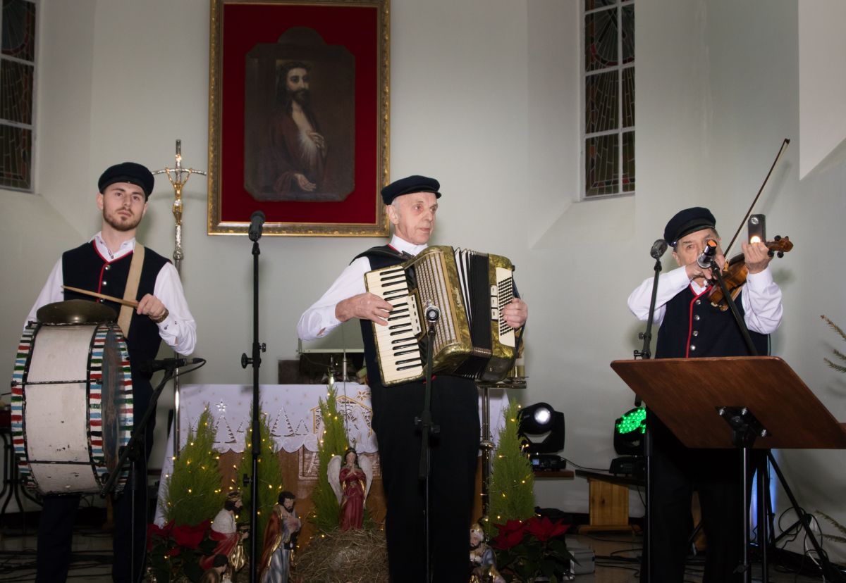 XIX Koncert Kolęd i Pastorałek w Osieku nad Wisłą